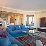 Flat W Sea View Balcony 3 Min To Marina Lejlighed Çeşme