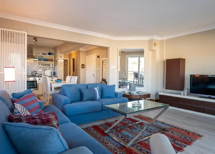 Flat W Sea View Balcony 3 Min To Marina Appartement Çeşme