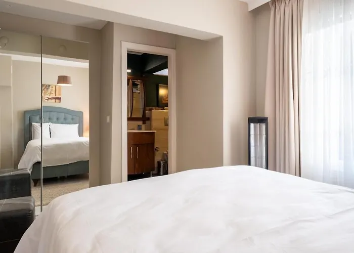 Flat W Sea View Balcony 3 Min To Marina *